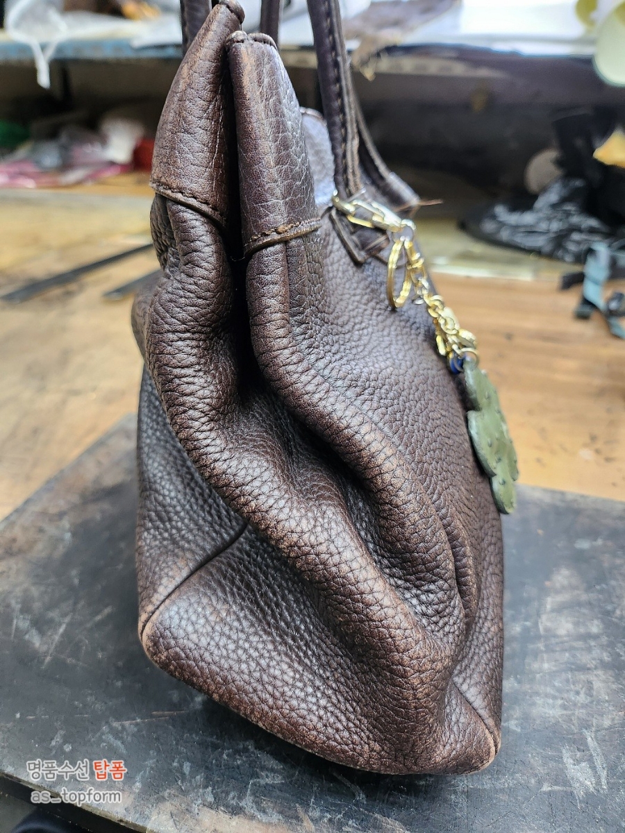 235149625_R8MOtcgi_d828d3d8852179b5750aa99ed8d6cdf5d89668f6.jpg 이미지크게보기